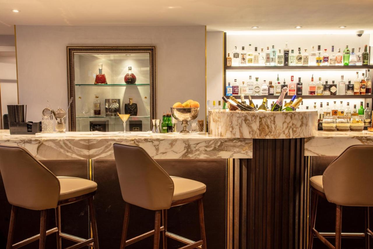 罗斯特里盯酒店 雷丁 外观 照片 The bar at the 1907