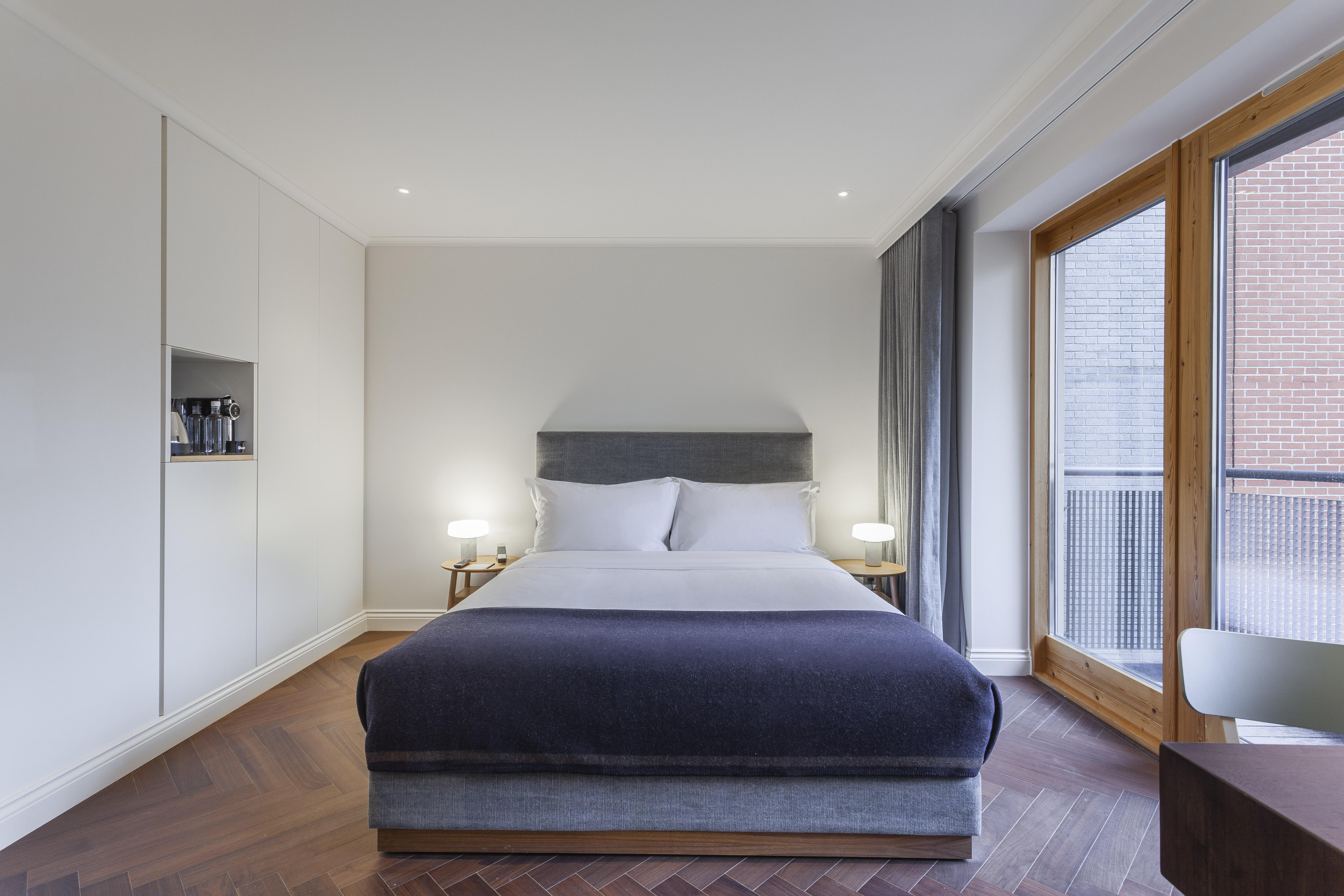 罗斯特里盯酒店 雷丁 外观 照片 A bedroom at the South Point