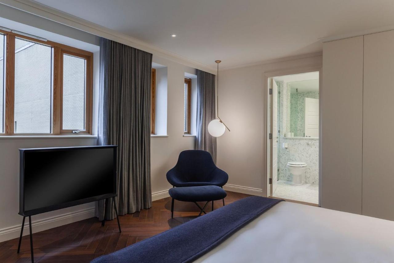 罗斯特里盯酒店 雷丁 外观 照片 A bedroom at the hotel