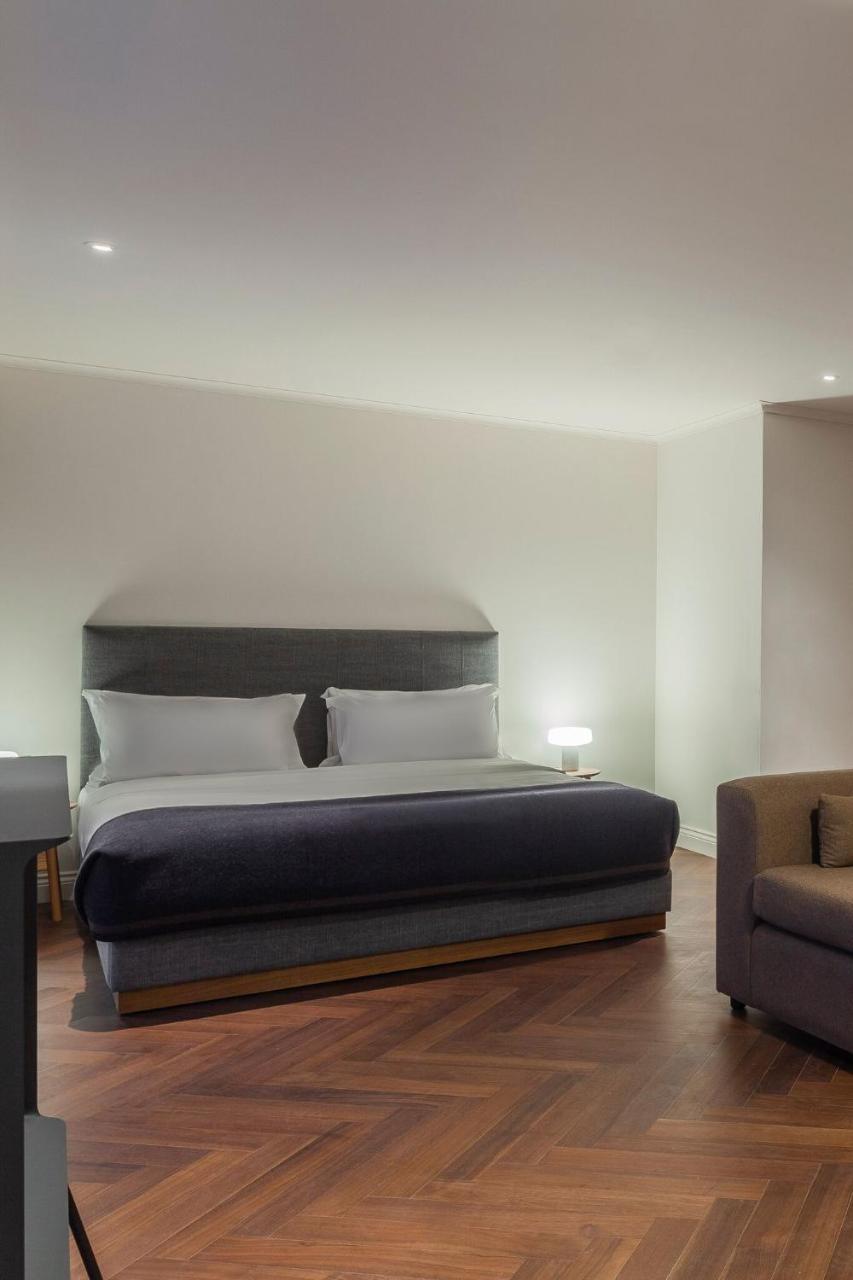 罗斯特里盯酒店 雷丁 外观 照片 A bedroom at the hotel