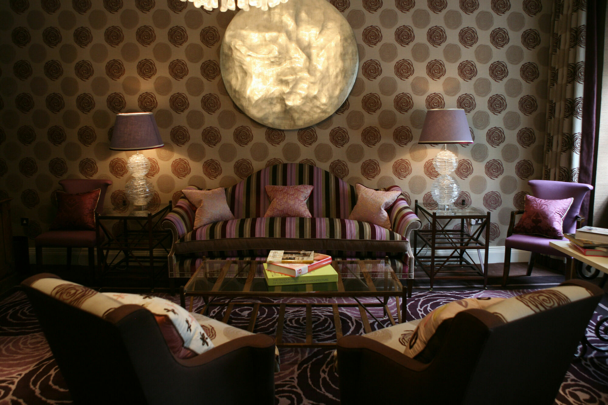 罗斯特里盯酒店 雷丁 外观 照片 The living room